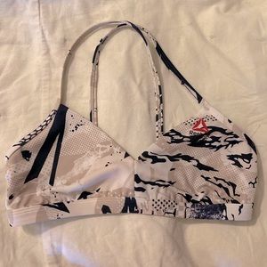 Reebok CrossFit like new size medium sports bra tan navy blue